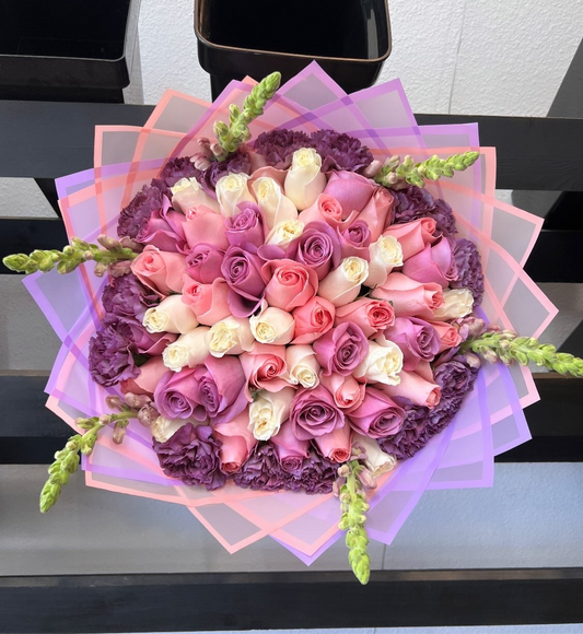 50 roses ,snapdragon and carnation