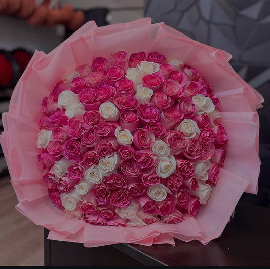 100 mixed roses