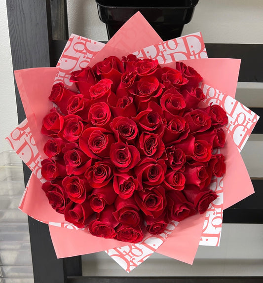 50 red roses