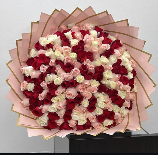 100 white ,red & pink roses