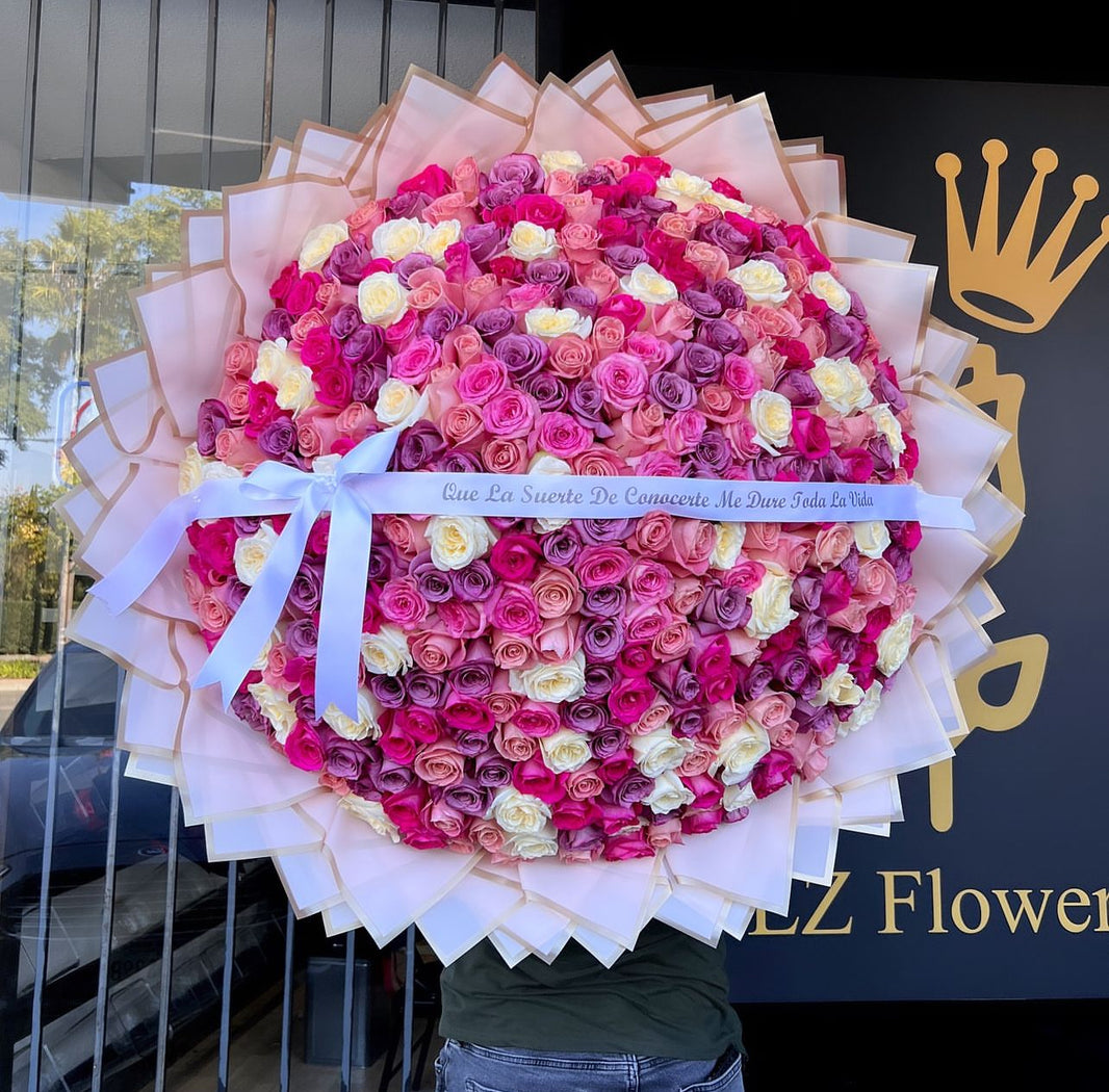 300 Dollars Roses 300 Roses – LZ Flowers