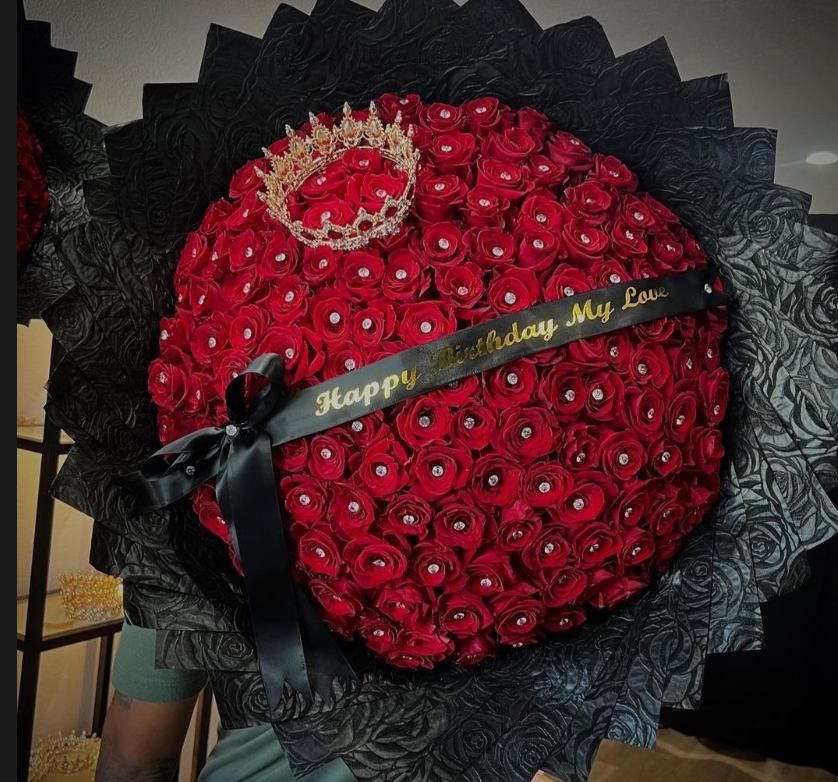 200 Roses – LZ Flowers