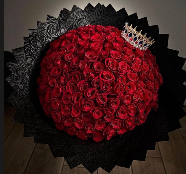 150 Red Roses with Black Rose Print Wrapping