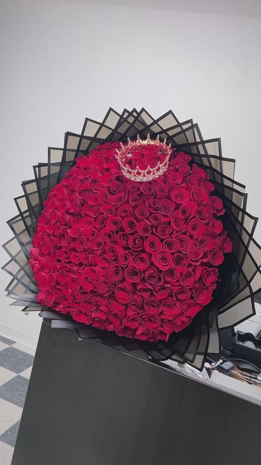 200 red roses
